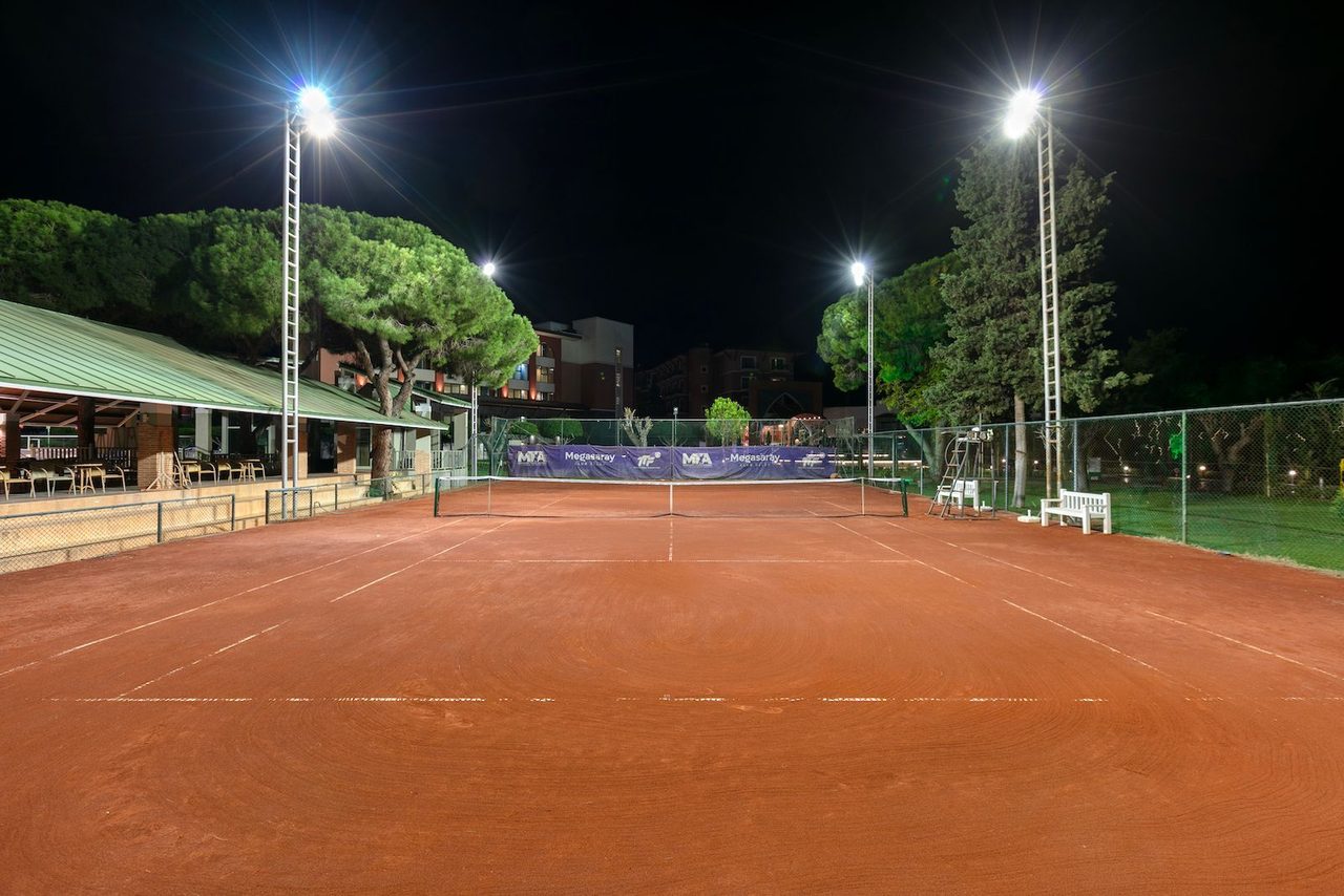 Fitness Merkezi - Spor Alanları